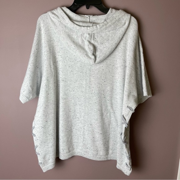 Cabi 3473 In Stitches Pullover Sweater Hooded Speckle Heather Grey L - Picture 4 of 9